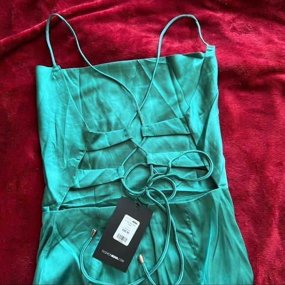 SatinβMaxi dress withΒ slit - Picture 8 of 9